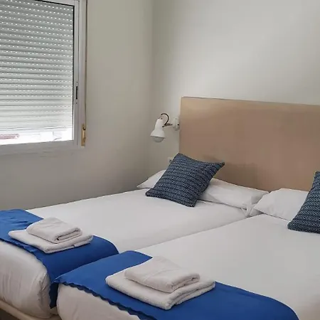 Rey Alfonso Con Garaje, 6 Pax Apartment *