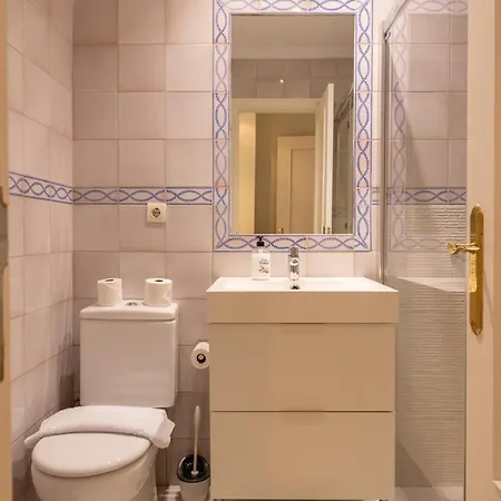 Rey Alfonso Con Garaje, 6 Pax Apartment